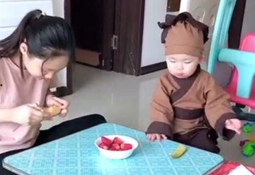 萌娃吃哈密瓜,哈密瓜盛宴