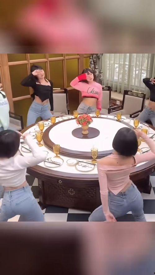 河南饭桌舞蹈网红,舞动餐桌，美食与欢乐的完美融合