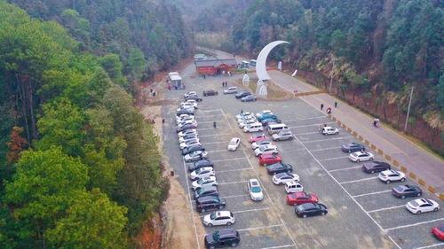 枣庄网红打卡月亮湾景区,网红打卡胜地——枣庄月亮湾景区魅力探秘